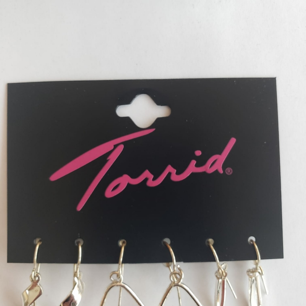 💟5/$25 NWT Torrid Dangle Earring Set (3) - Picture 2 of 5